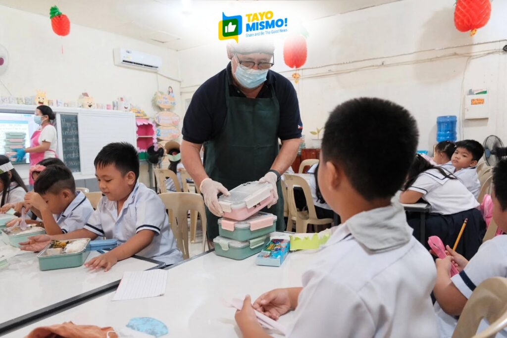 Joel Torre joins World Food Programme school feeding visit in Cauayan, Isabela