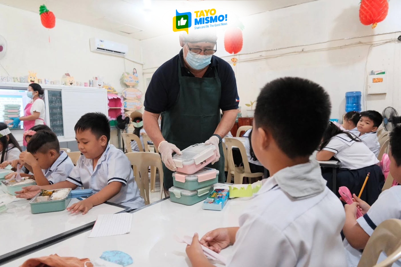 Joel Torre joins World Food Programme school feeding visit in Cauayan, Isabela